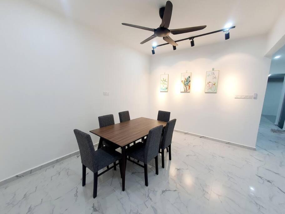 Jovial Cozy&stylish House 4room@bm Sri Rambai Holiday home *